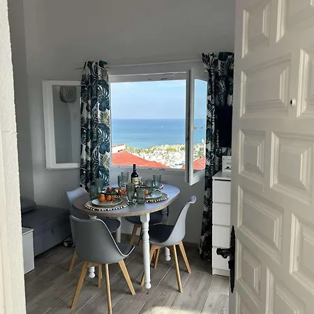 Casa *