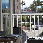 Casa *
